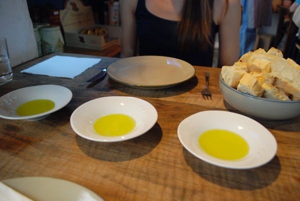 Olive oil at La Oliva