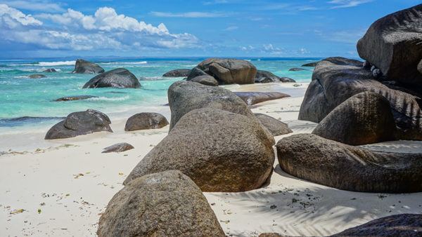 Anse La Passe Silhouette