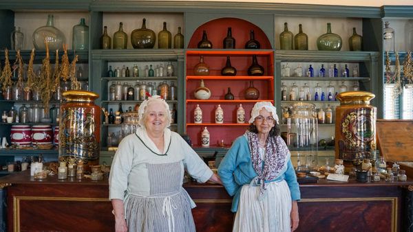 Nurses at Hugh Mercer Apothecary in Fredericksburg