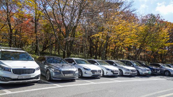 Parking at the Yeongsil Trail