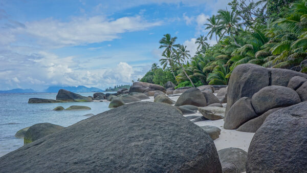 Boulders on Silhouette Island