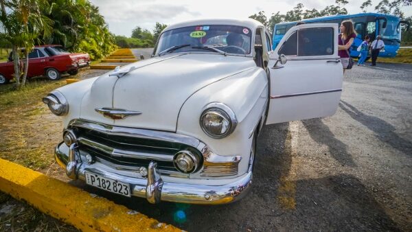 Renting a Classic Car to Vinales