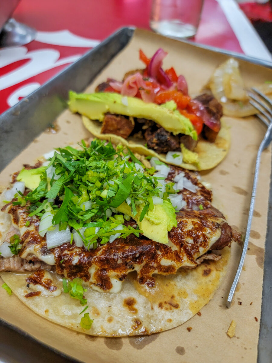 Tacos de Costra de Queso