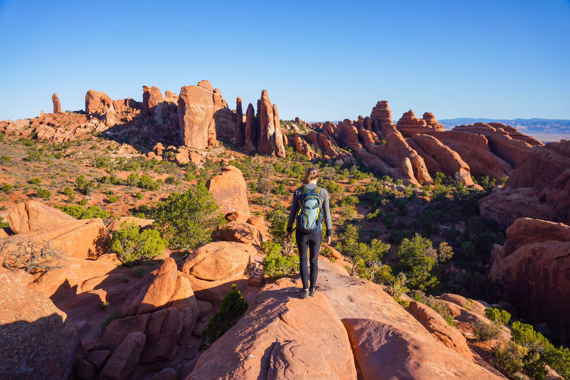 Hiking to Double O Arch