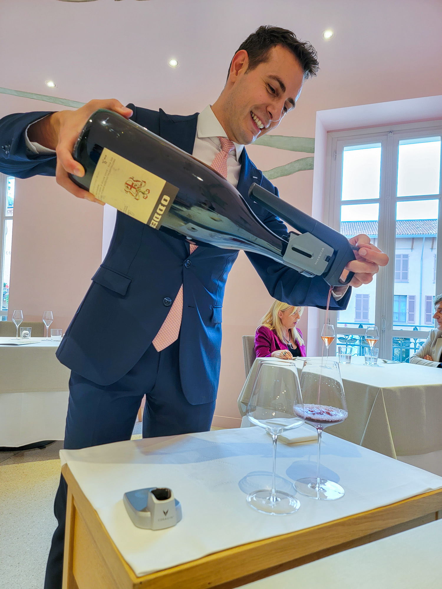 Barolo Coravin Pour