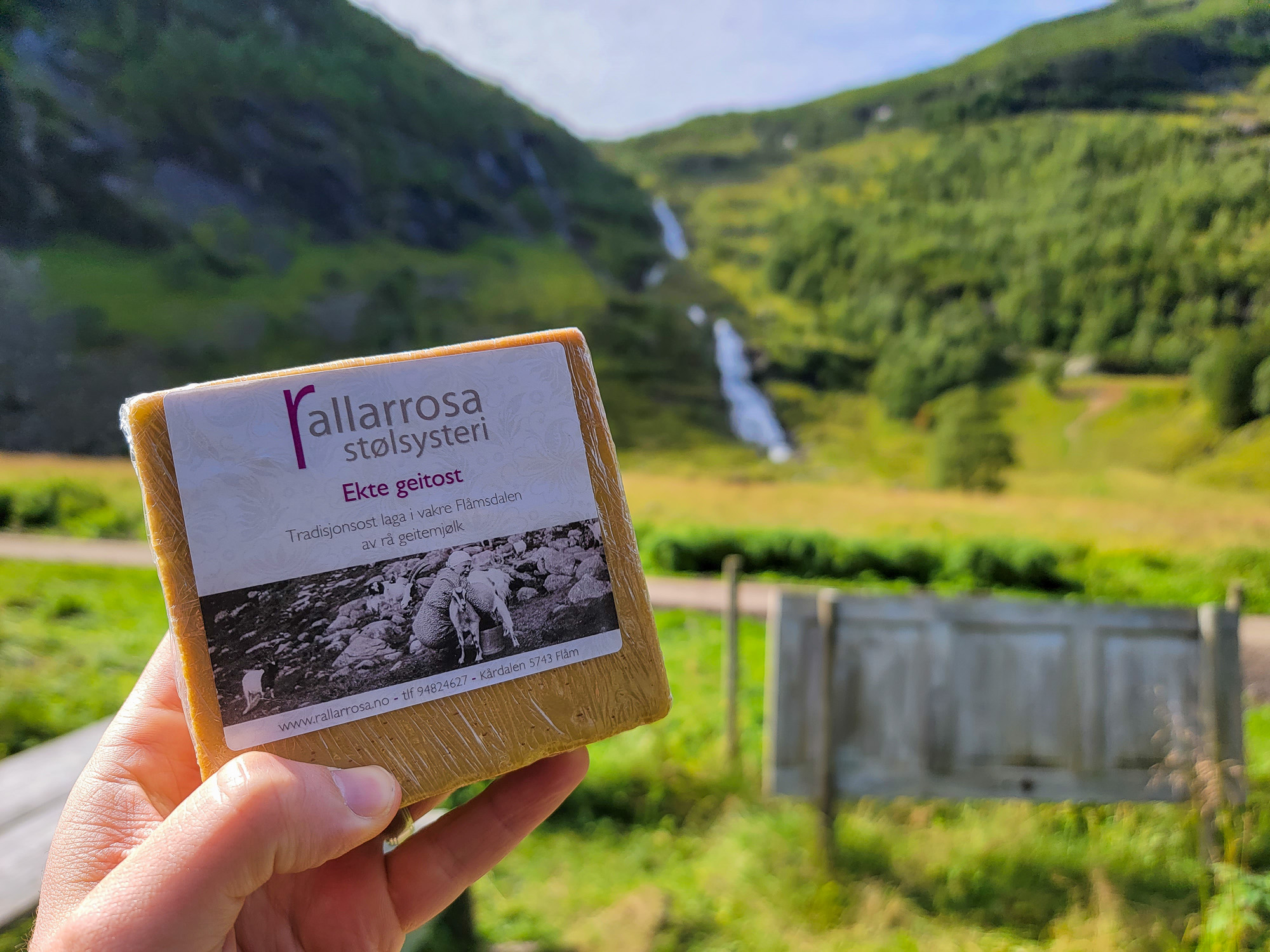 Brunost in Flam